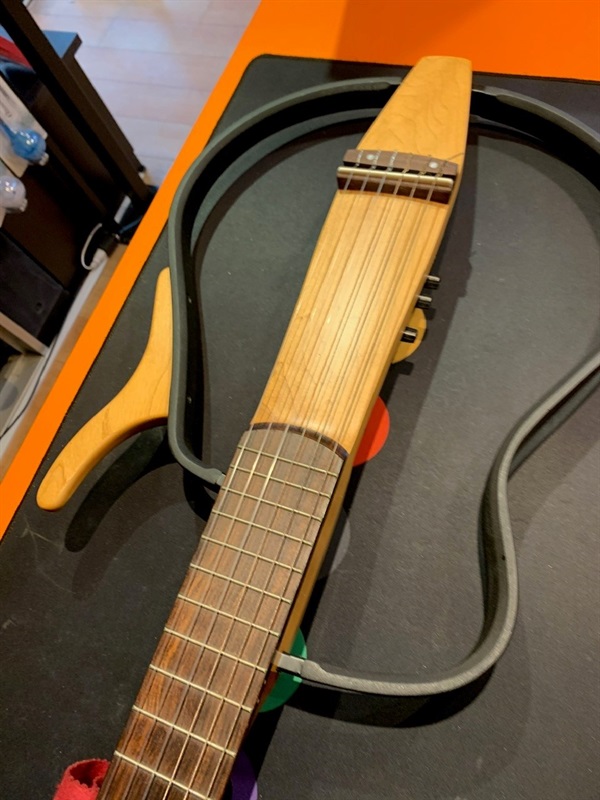YAMAHA SLG-200NWの画像